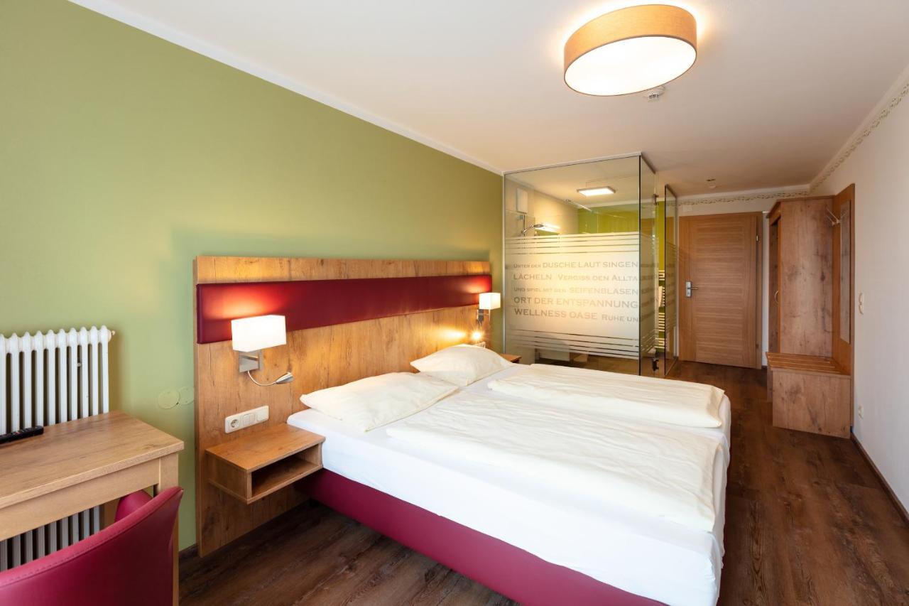 Ferienhotel Herzog Neumarkt am Wallersee Exterior photo